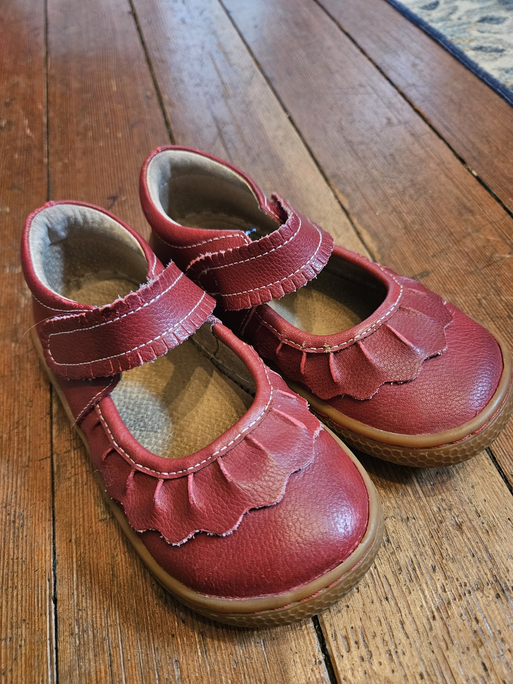 Luvie And Luca Girls' Red Mary Jane Leather Shoes with Ruffled Strap